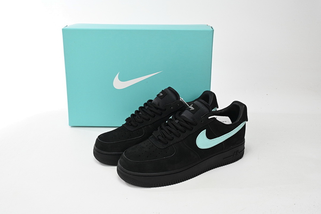 God Batch Nike Air Force 1 Low & Co. 1837 DZ1382-001
