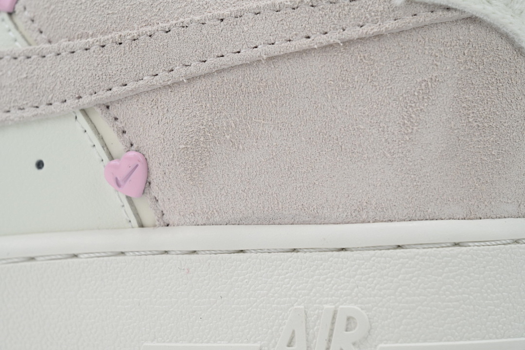 Nike Air Force 1 Low 'Valentine's Day 2025' HV5992-111