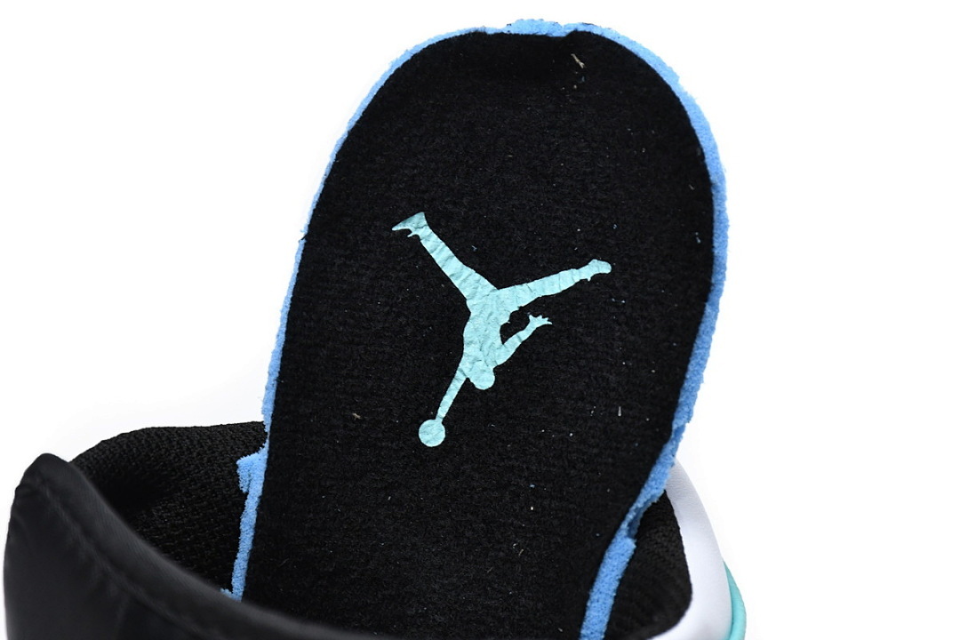 Air Jordan 1 Mid Tropical Twist Igloo 554724-132