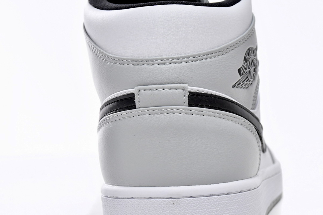 Air Jordan 1 Mid Light Smoke Grey