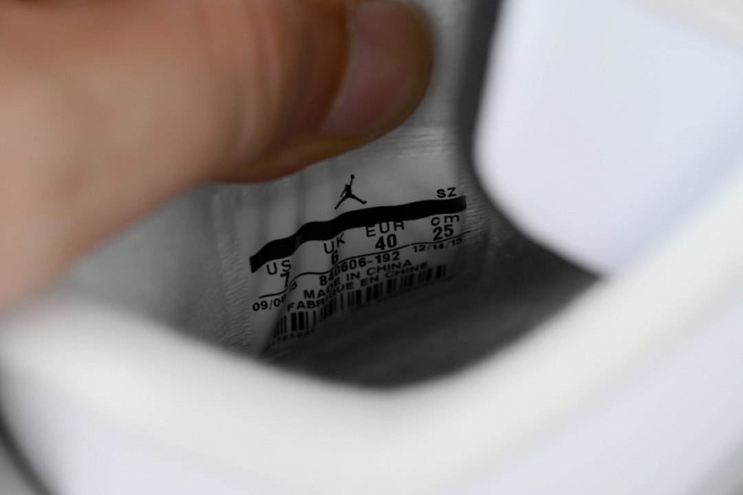 God Batch Air Jordan 4 Retro White Cement (2016) 840606-192