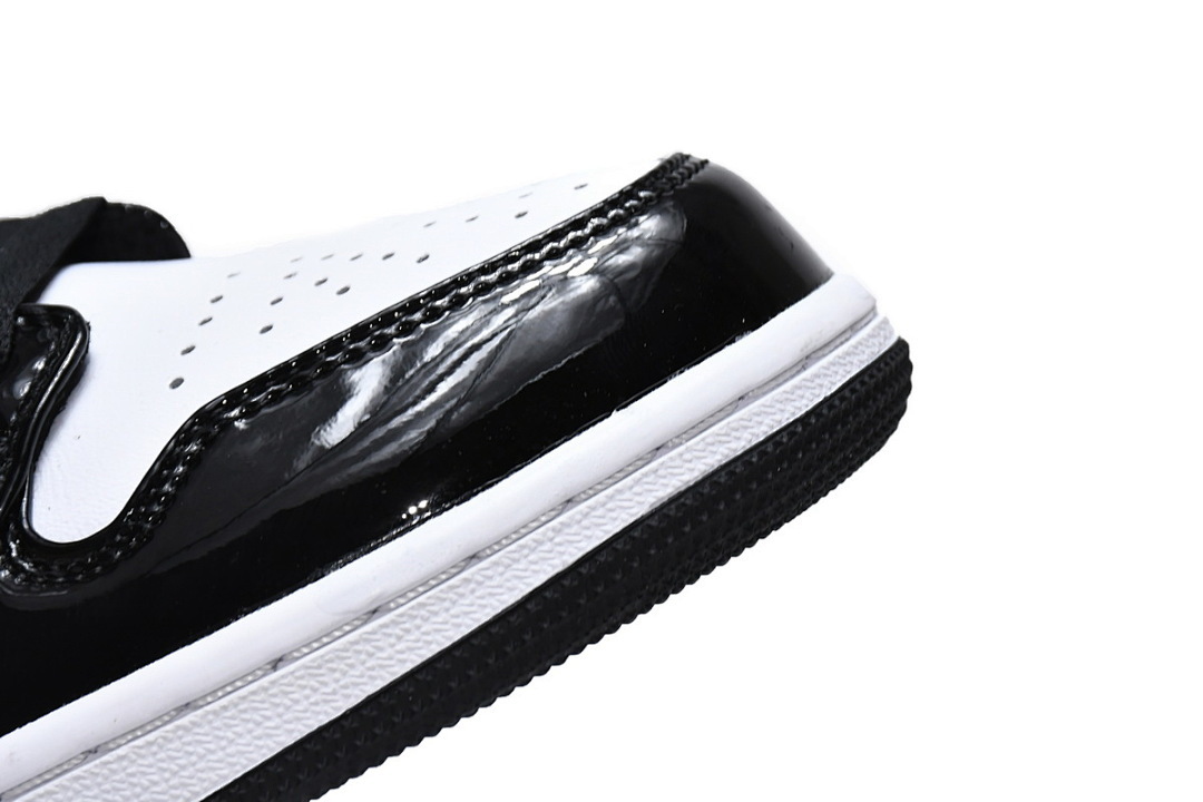 Air Jordan 1 Mid Patent Black White Gold