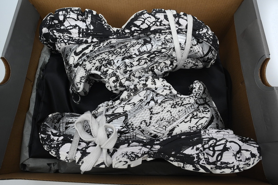   God Batch Balenciaga 3XL Luminous White Graffiti 734731 W3XDC 0135