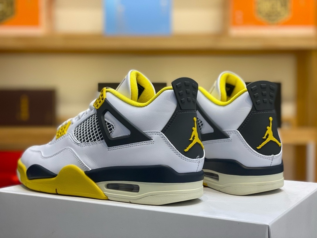 God Batch AIR JORDAN 4 VIVID SULFUR AQ9129-101