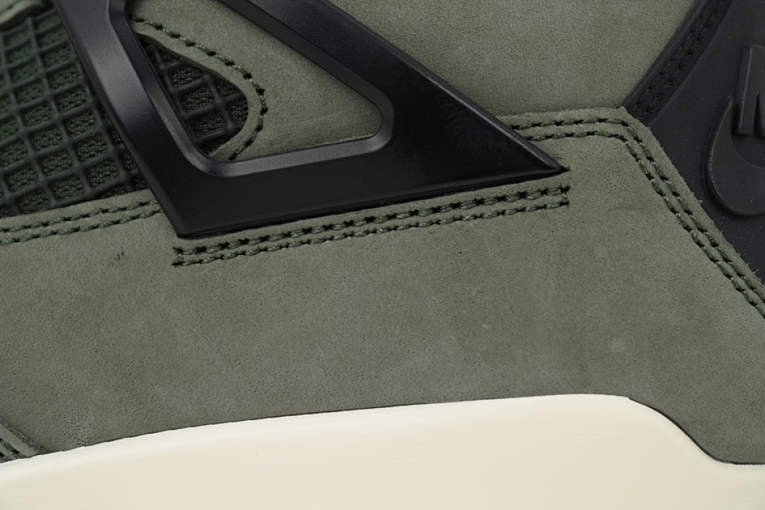 God Batch Air Jordan 4 Retro Undefeated  IB1519-200 