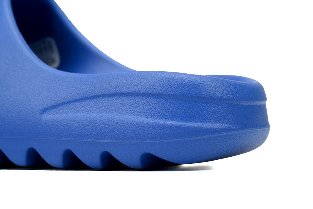  God  Batch  adidas Yeezy Slide Blue ID4133