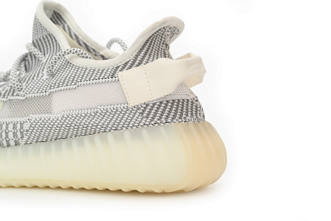  God  Batch adidas Yeezy Boost 350 V2  Static EF2905