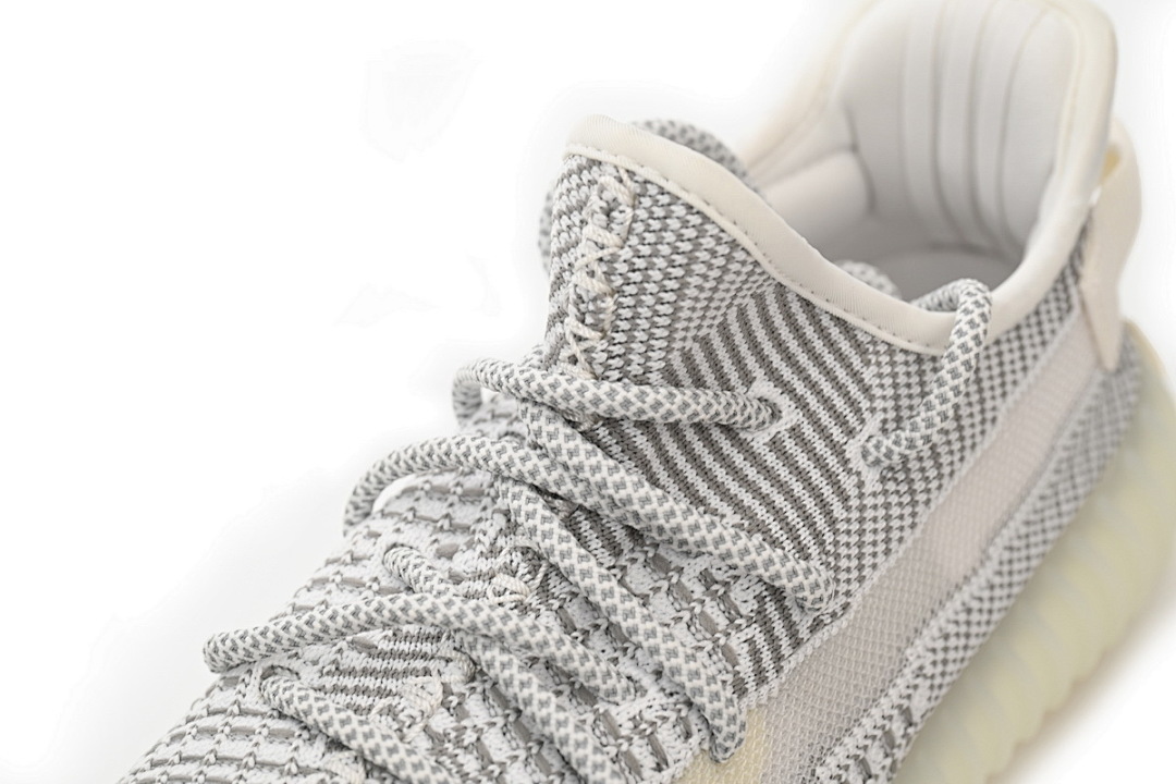  God  Batch adidas Yeezy Boost 350 V2  Static EF2905