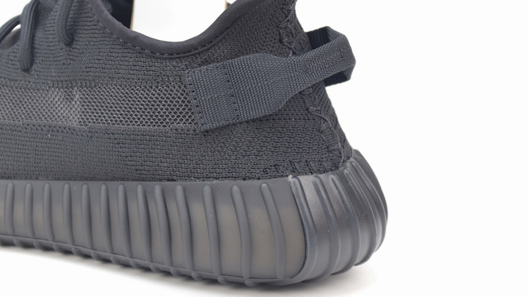  God Batch adidas Yeezy Boost 350 V2  Onyx HQ4540