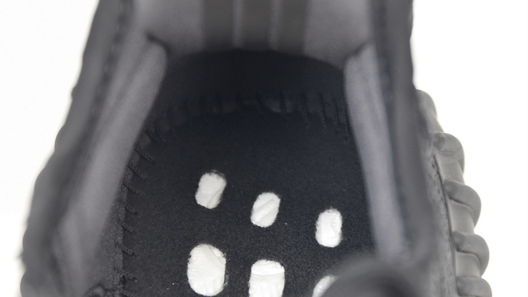  God Batch adidas Yeezy Boost 350 V2  Onyx HQ4540