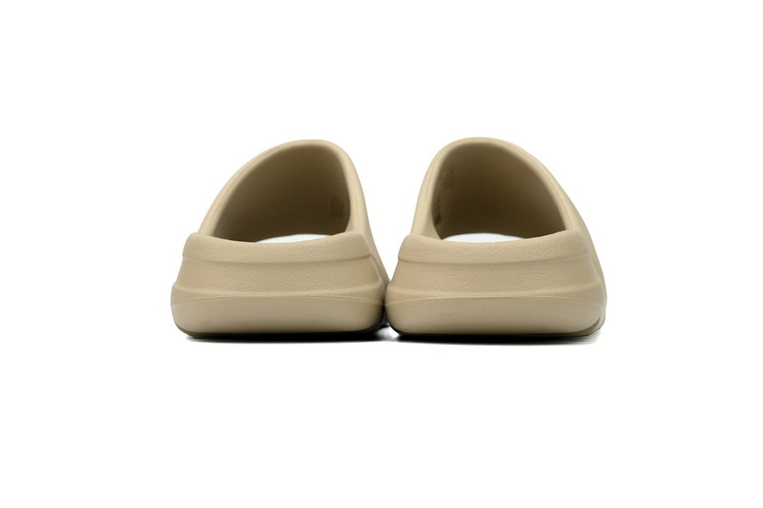   God  Batch  adidas Yeezy Slide Pure GW1934