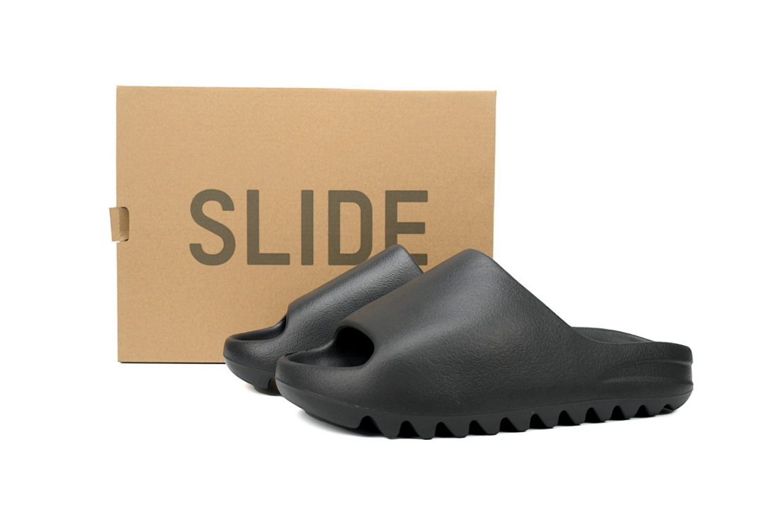 God  Batch   adidas Yeezy Slide Onyx HQ6448
