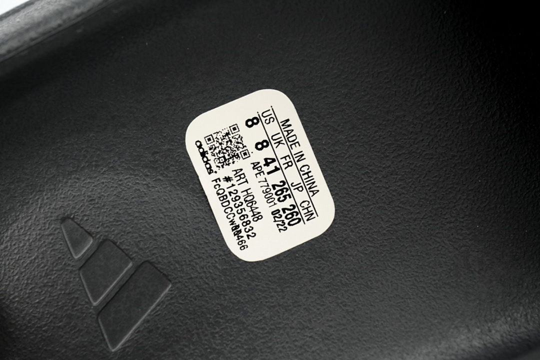 God  Batch   adidas Yeezy Slide Onyx HQ6448