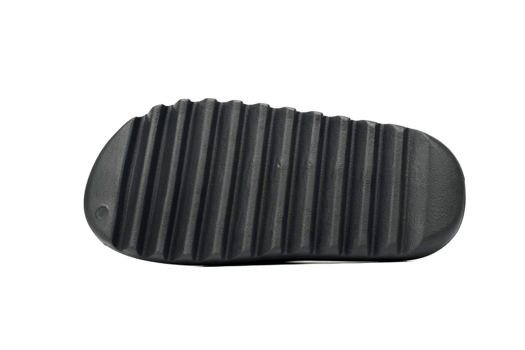 God  Batch   adidas Yeezy Slide Onyx HQ6448