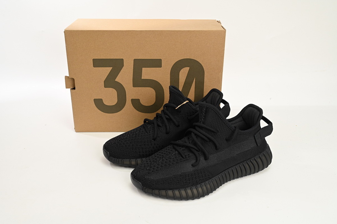 LJR  Batch adidas Yeezy Boost 350 V2  Onyx HQ4540