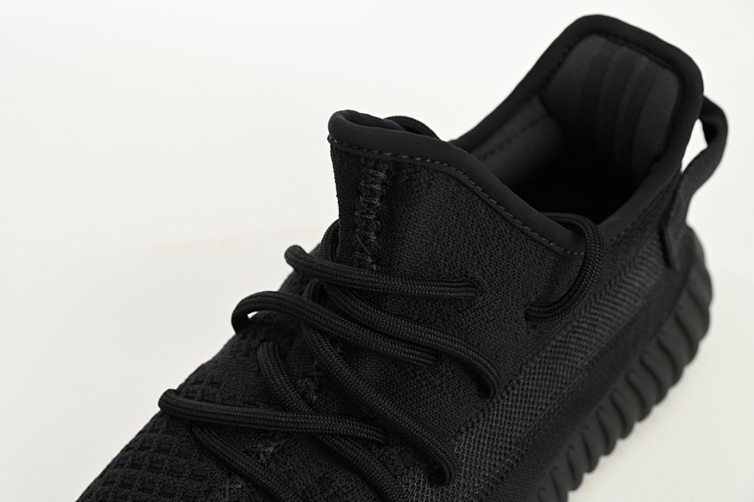 LJR  Batch adidas Yeezy Boost 350 V2  Onyx HQ4540