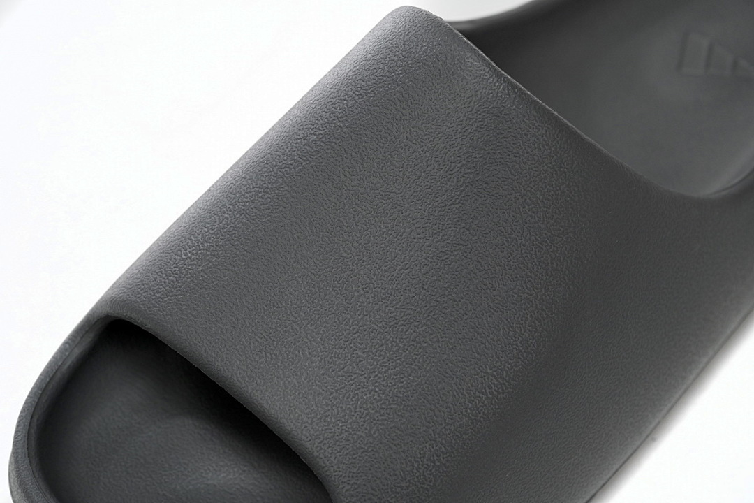  God  Batch  adidas Yeezy Slide “Granite”Gun Po Wder ID4132