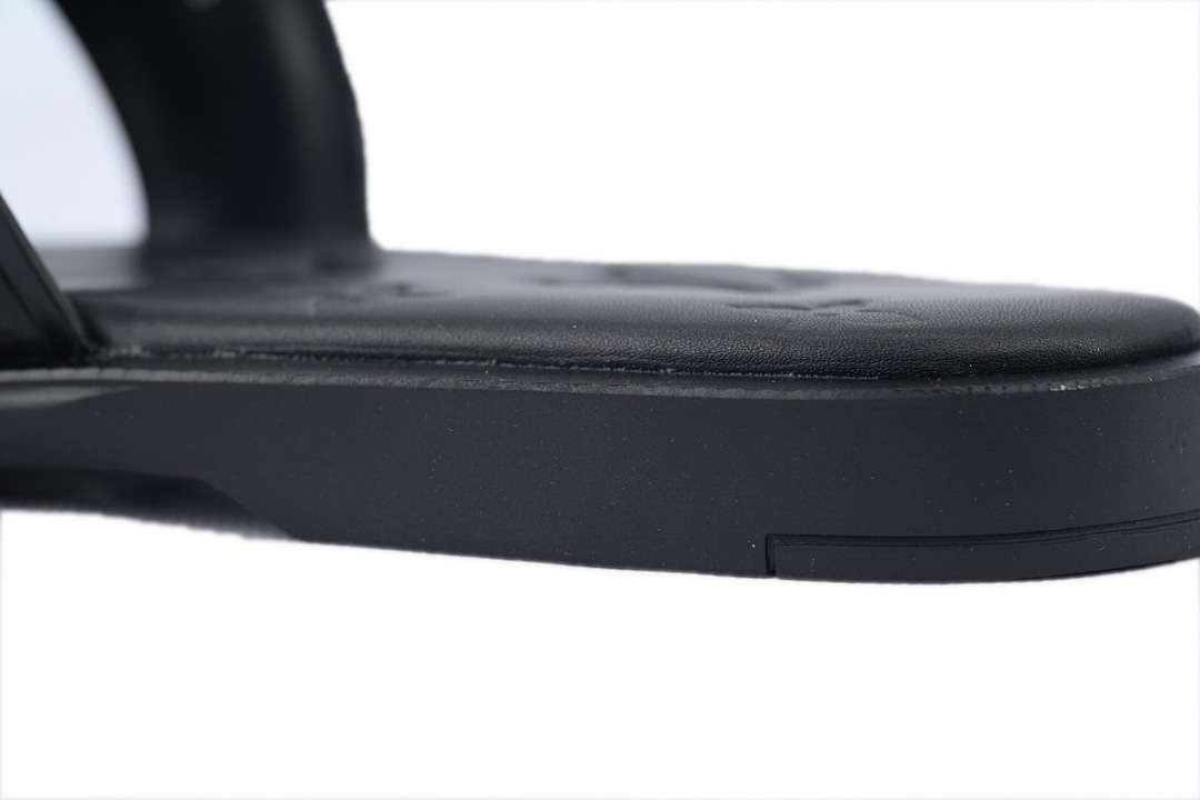  God  Batch LOUIS VUITTON Oasis Black Leather Surface