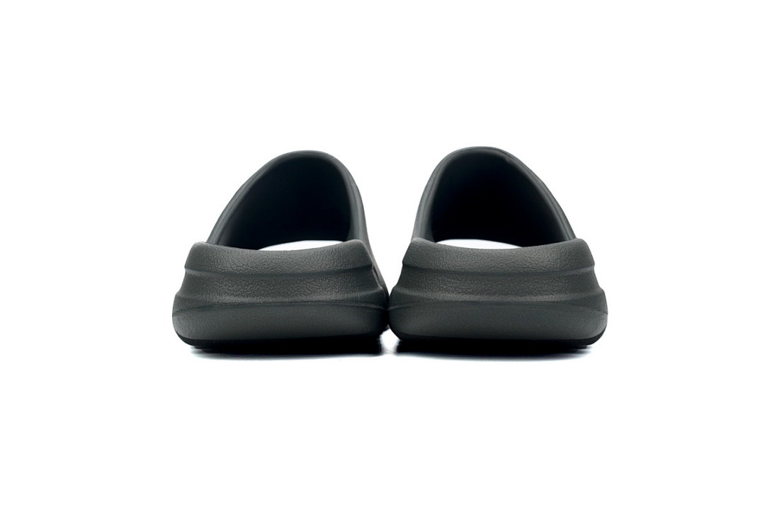 God  Batch  adidas Yeezy Cool Black   ID5103