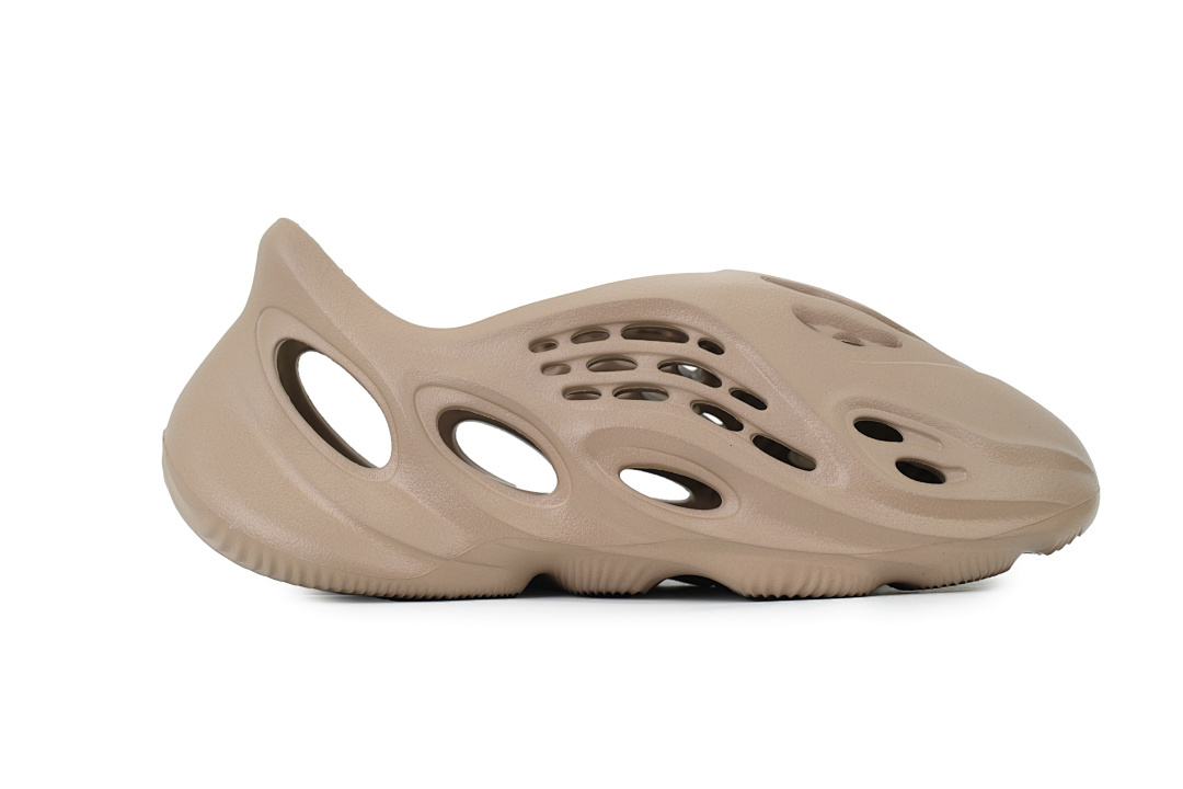  God  Batch  adidas Yeezy Foam Runner Mist GV6774