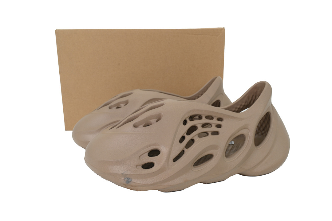  God  Batch  adidas Yeezy Foam Runner Mist GV6774