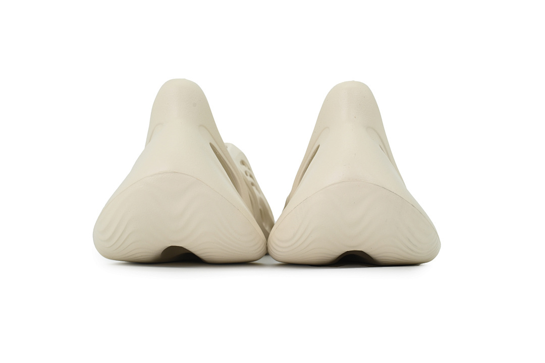  God  Batch  adidas Yeezy Foam Runner Sand   FY4567