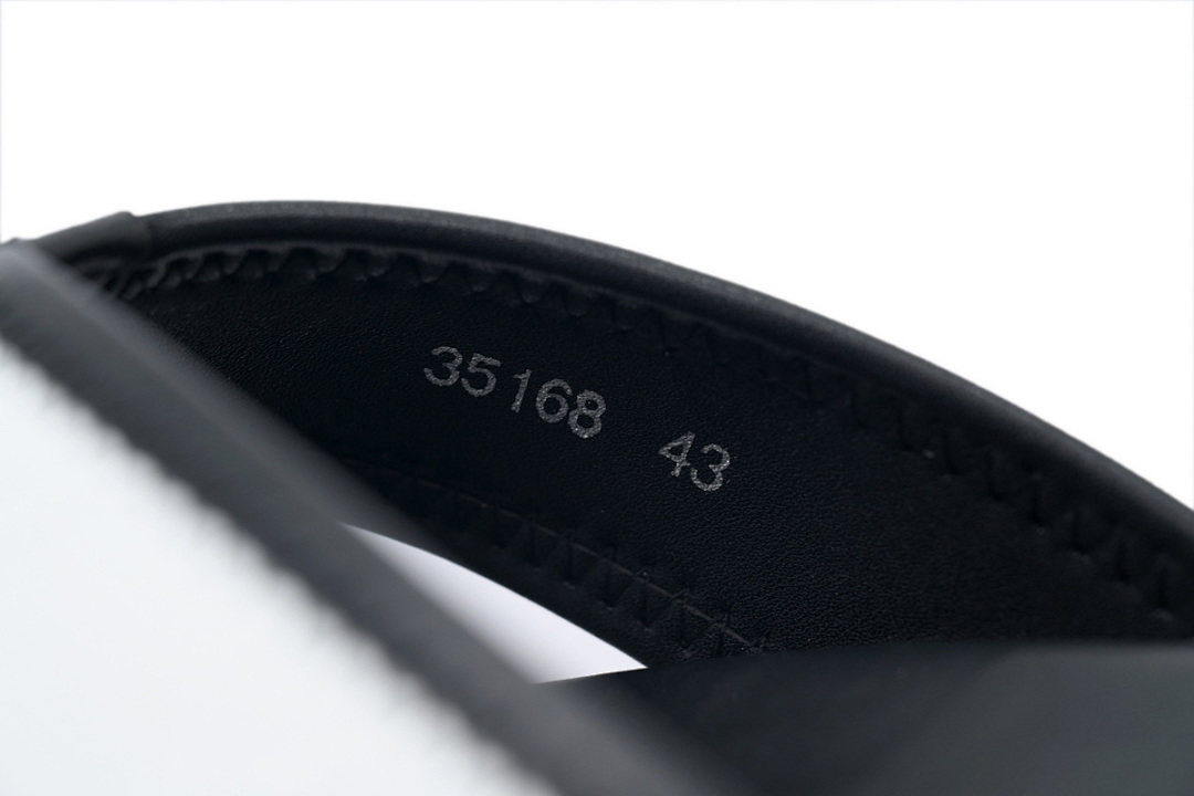  God  Batch LOUIS VUITTON Net Black And White