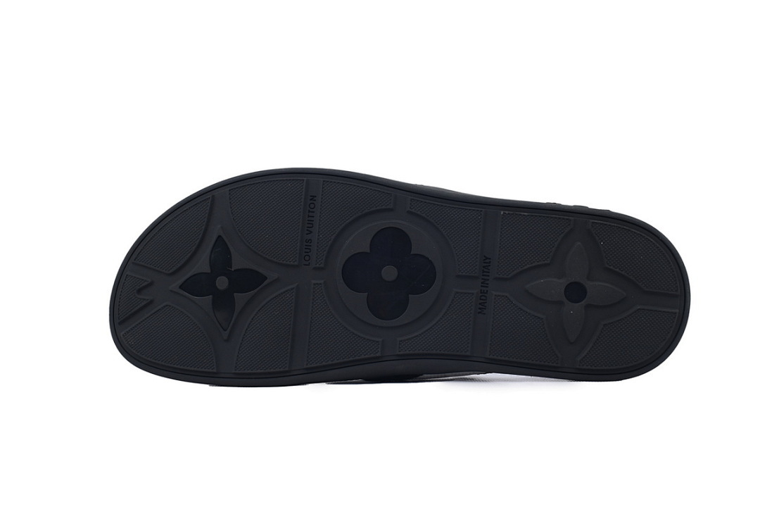  God  Batch LOUIS VUITTON Net Black And White