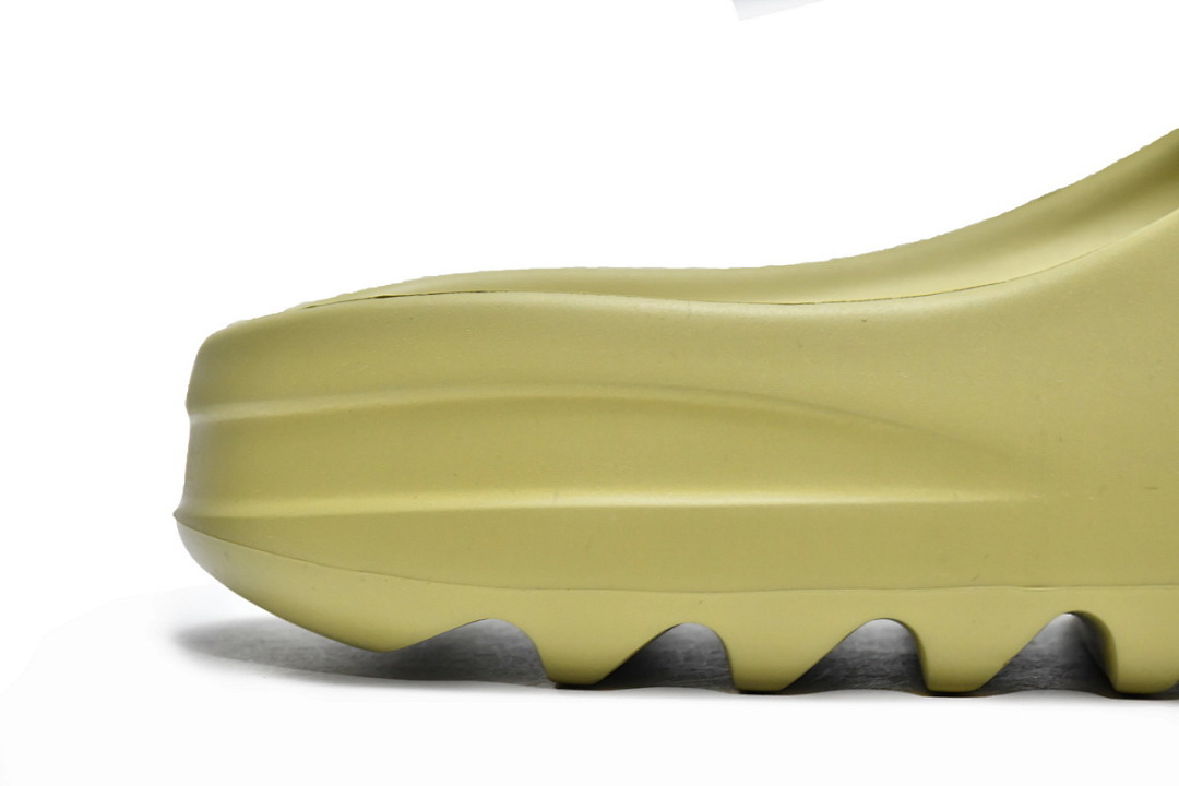 God  Batch  adidas Yeezy Slide Resin  FX0494