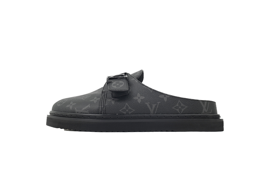 God  Batch  LOUIS VUITTON   Black