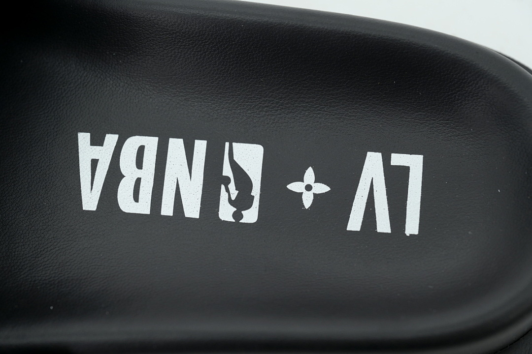 God  Batch  LOUIS VUITTON Miami