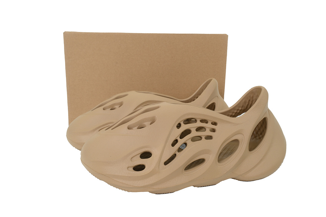 God  Batch adidas Yeezy Foam Runner Ochre GW3354