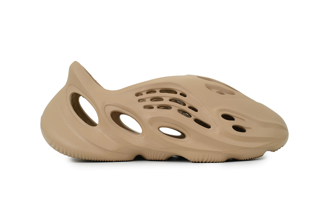 God  Batch adidas Yeezy Foam Runner Ochre GW3354