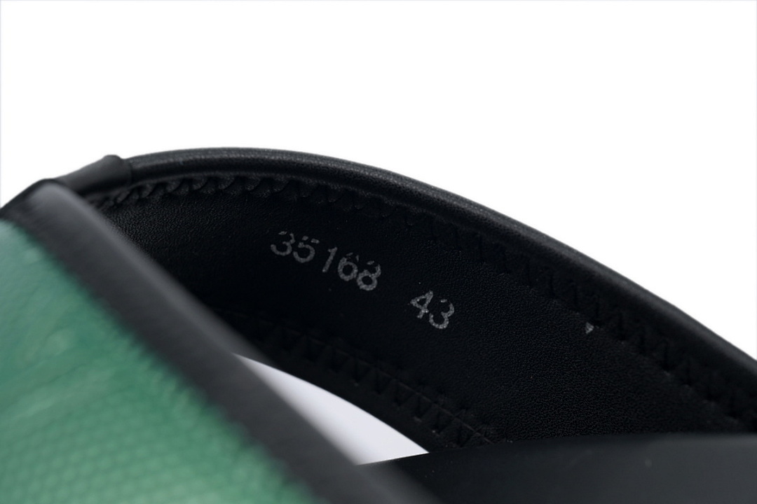 God  Batch LOUIS VUITTON Net Surface Black Green