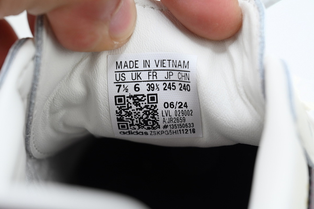 Adidas  Samba OG 'Off White Maroon' emmi Exclusive JR2659