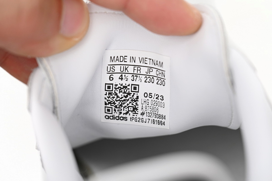 copy of Adidas  Originals Samba Vegan /OG White Light Blue ID2055