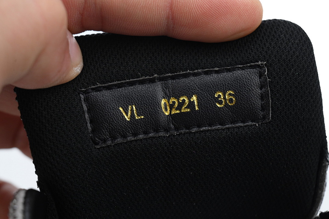 FC God Batch LOUIS VUITTON Trainer Black  Green Rhinestones 