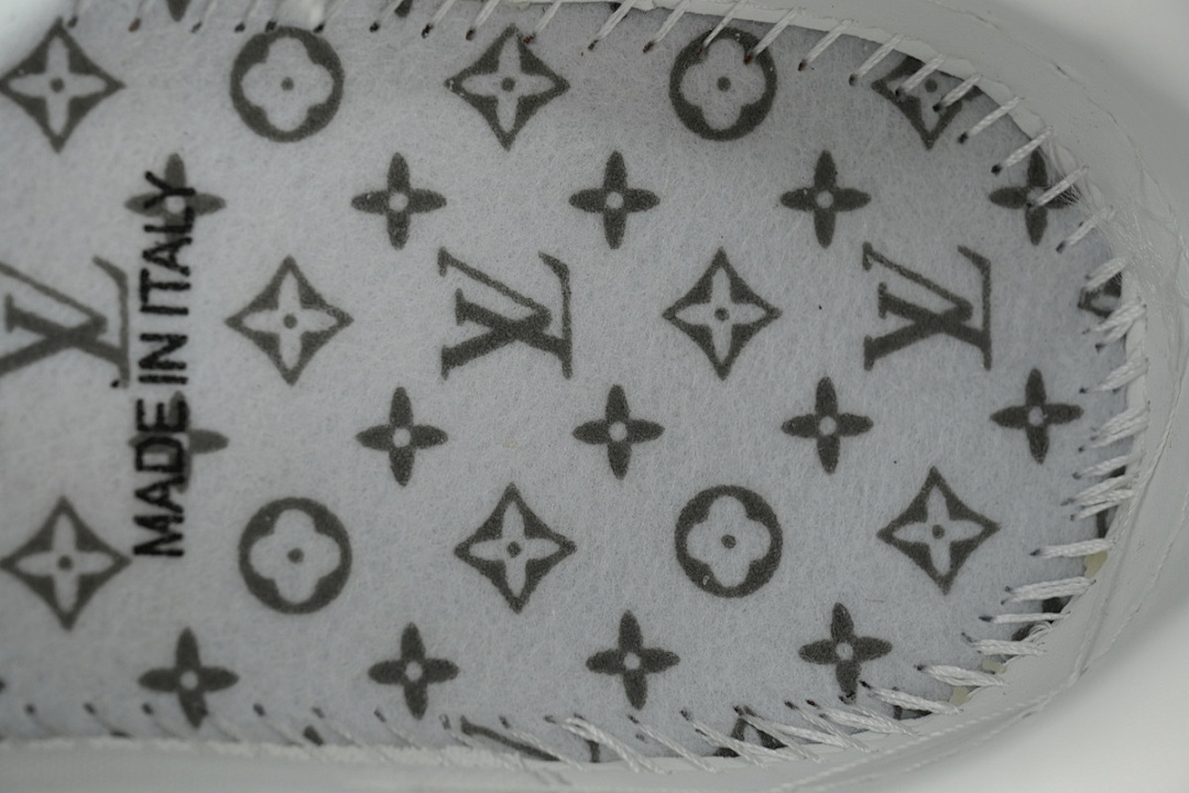  FC God Batch LOUIS VUITTON Trainer White Orange Rivet