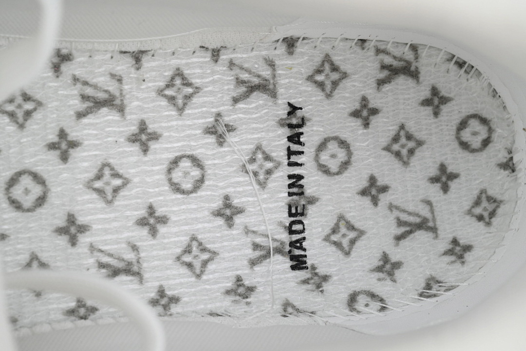 FC God Batch LOUIS VUITTON Trainer Gray White Rhinestones