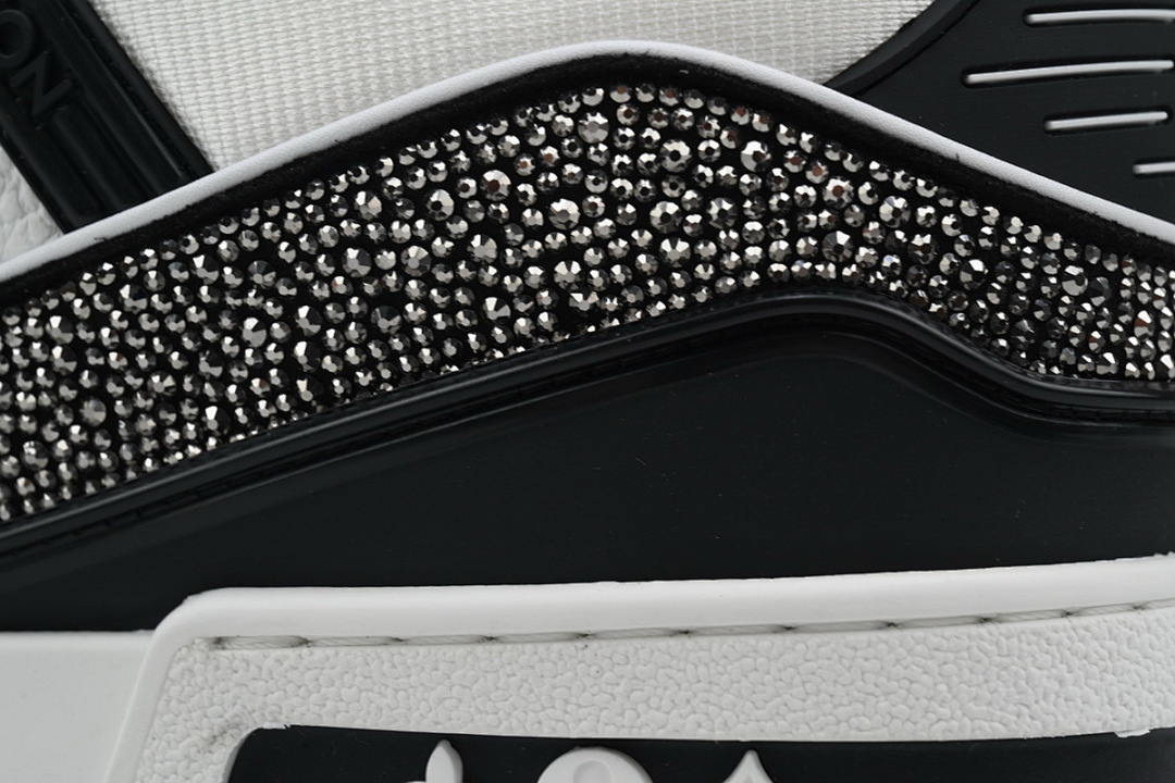 FC God Batch LOUIS VUITTON Trainer Black  White Rhinestone
