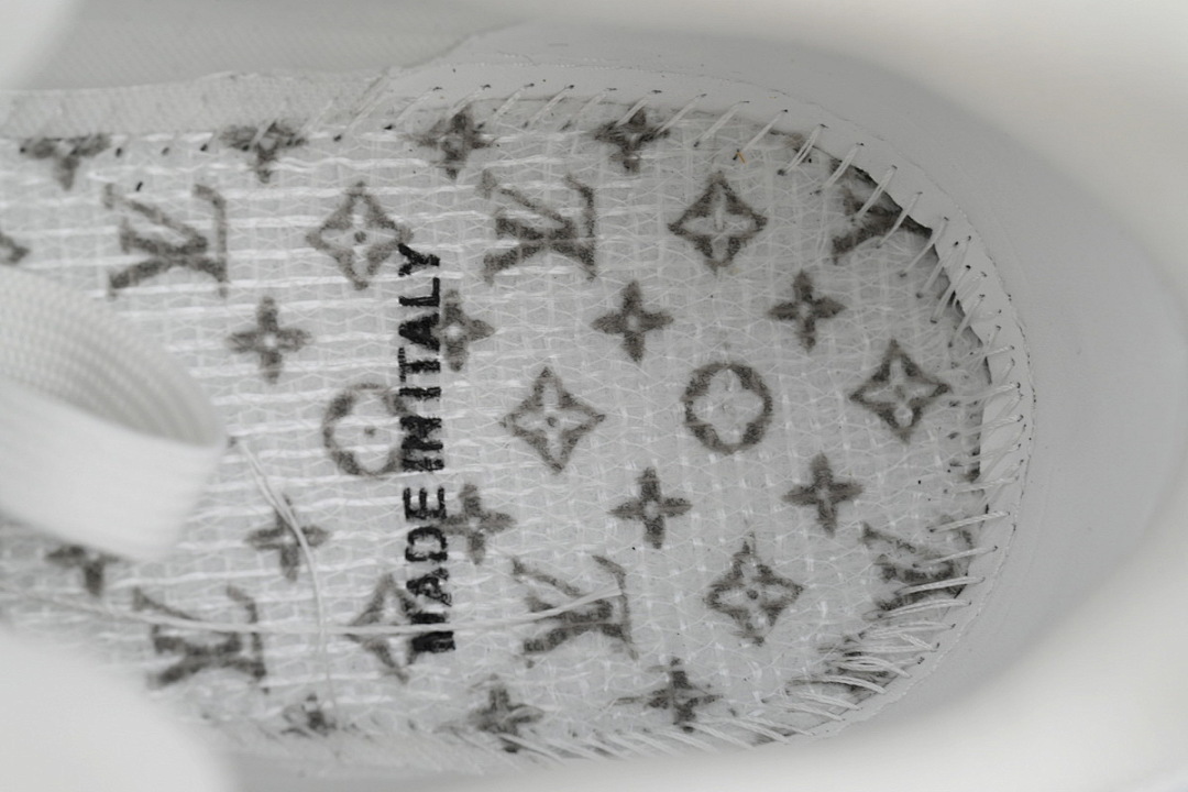 FC God Batch LOUIS VUITTON Trainer Black  White Rhinestone