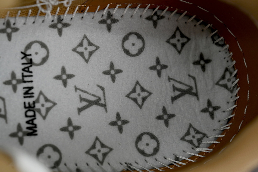 FC God Batch LOUIS VUITTON Trainer NIGO Co Branded Coffee Colors