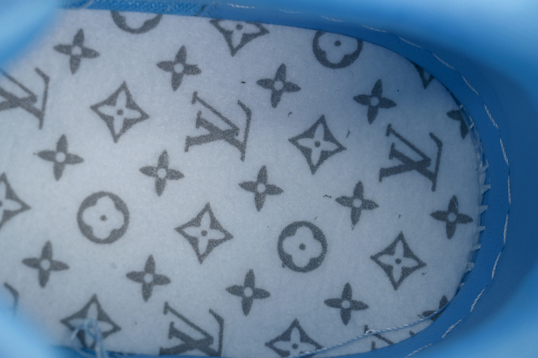 FC God Batch LOUIS VUITTON Trainer Blue Lychee Patent Leather 