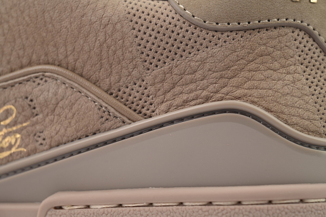 FC God Batch Louis Vuitton Trainer Brown Small Embossing