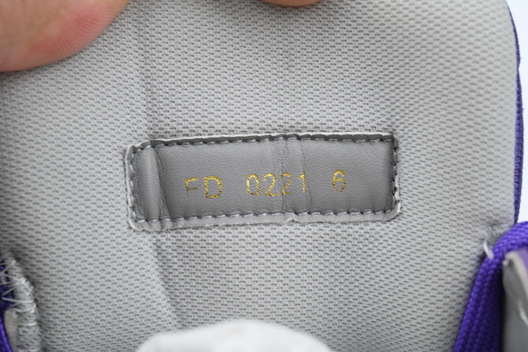 FC God Batch LOUIS VUITTON Trainer Purple Rhinestones