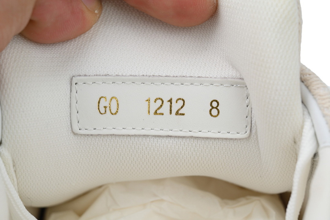 FC God Batch  Louis Vuitton Trainer Beige Distressed Denim