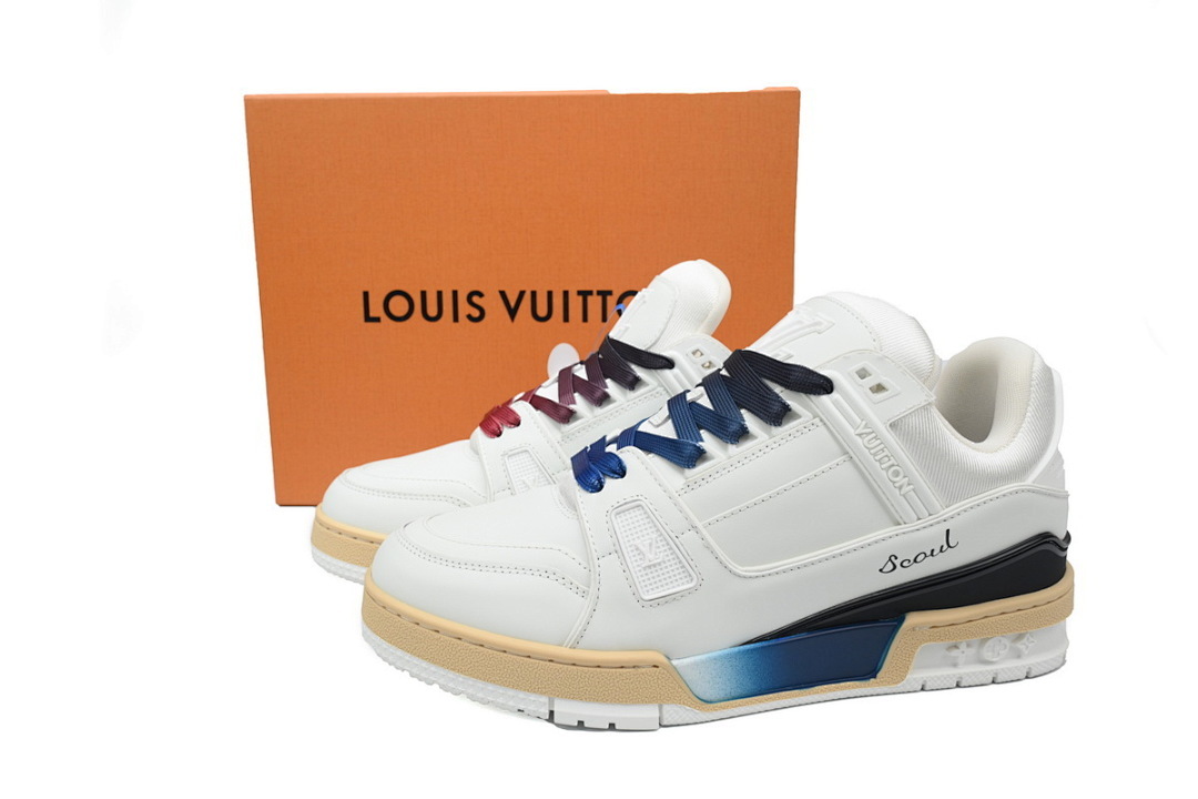 FC God Batch LOUIS VUITTON Trainer  White