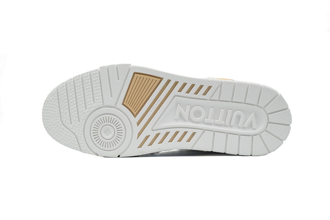 FC God Batch LOUIS VUITTON Trainer  White