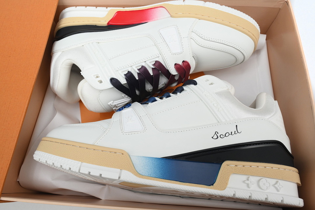 FC God Batch LOUIS VUITTON Trainer  White