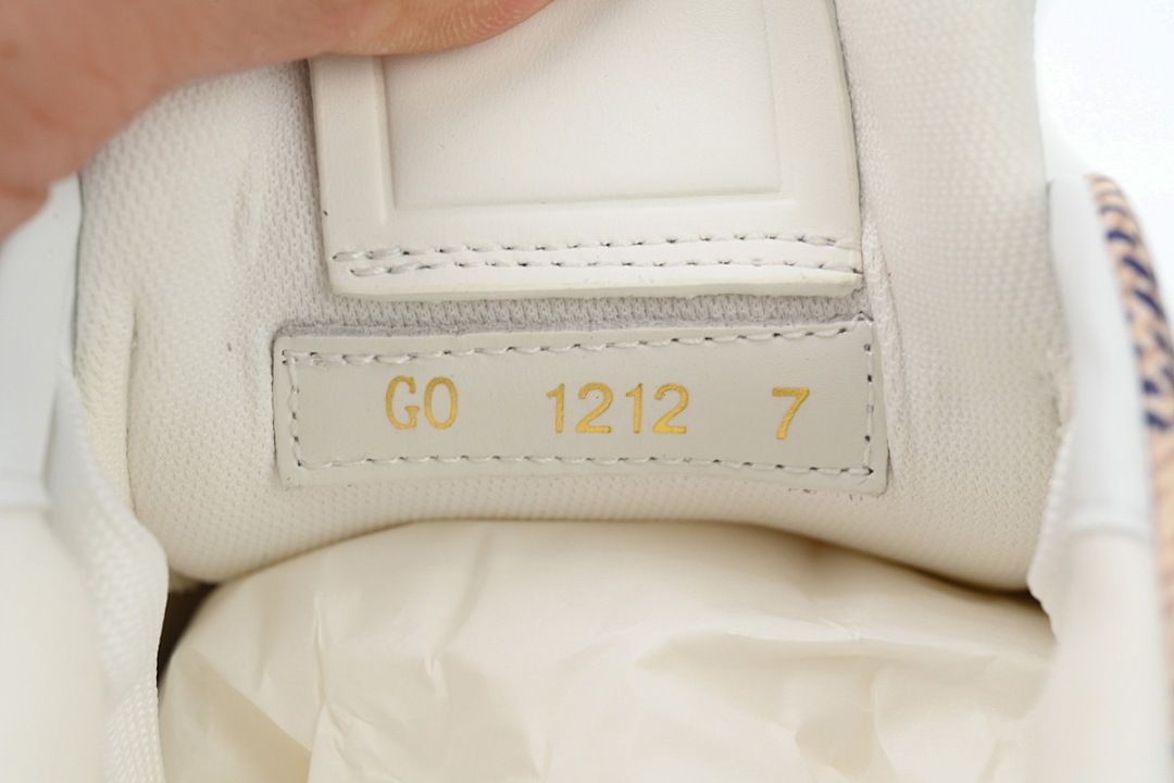 FC God Batch  Louis Vuitton Trainer Damier White Purple